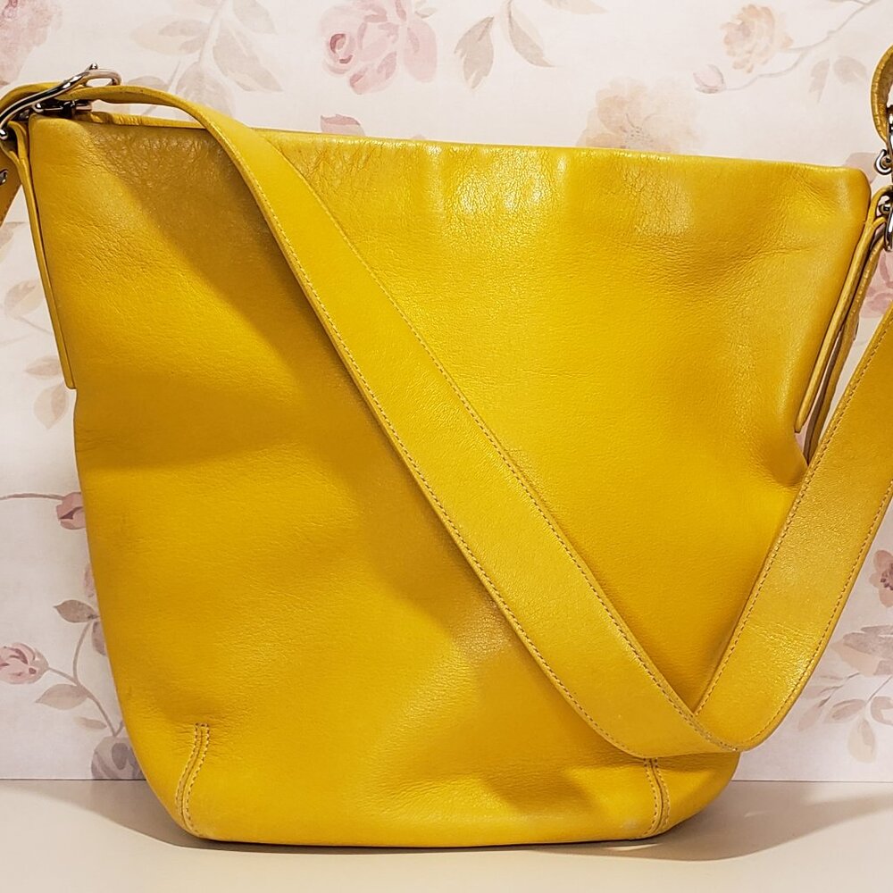 Vintage COACH Soho Yellow Leather Duffle Sac Bag w/ Nickel Hardware 9186